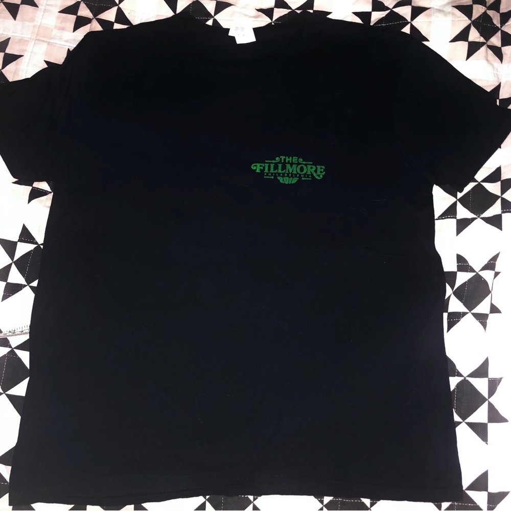 The FILLMORE Hall Philadelphia 2016 Tshirt Men’s Sz L (concerts list on back NEW